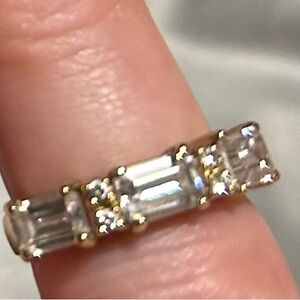 Elegant Gold and CZ Stone Ring